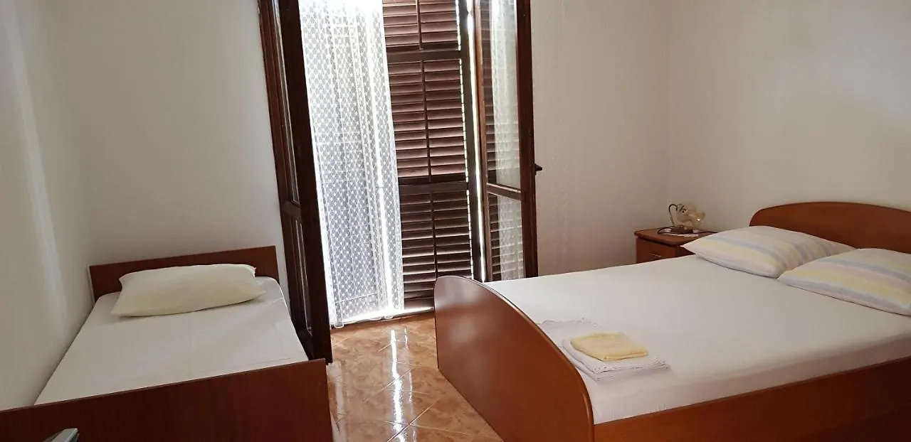 بيت ضيافة Apartmani Ivanka Šimuni كرواتيا