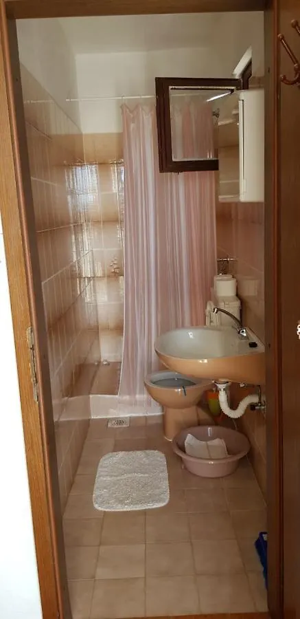 بيت ضيافة Apartmani Ivanka Šimuni